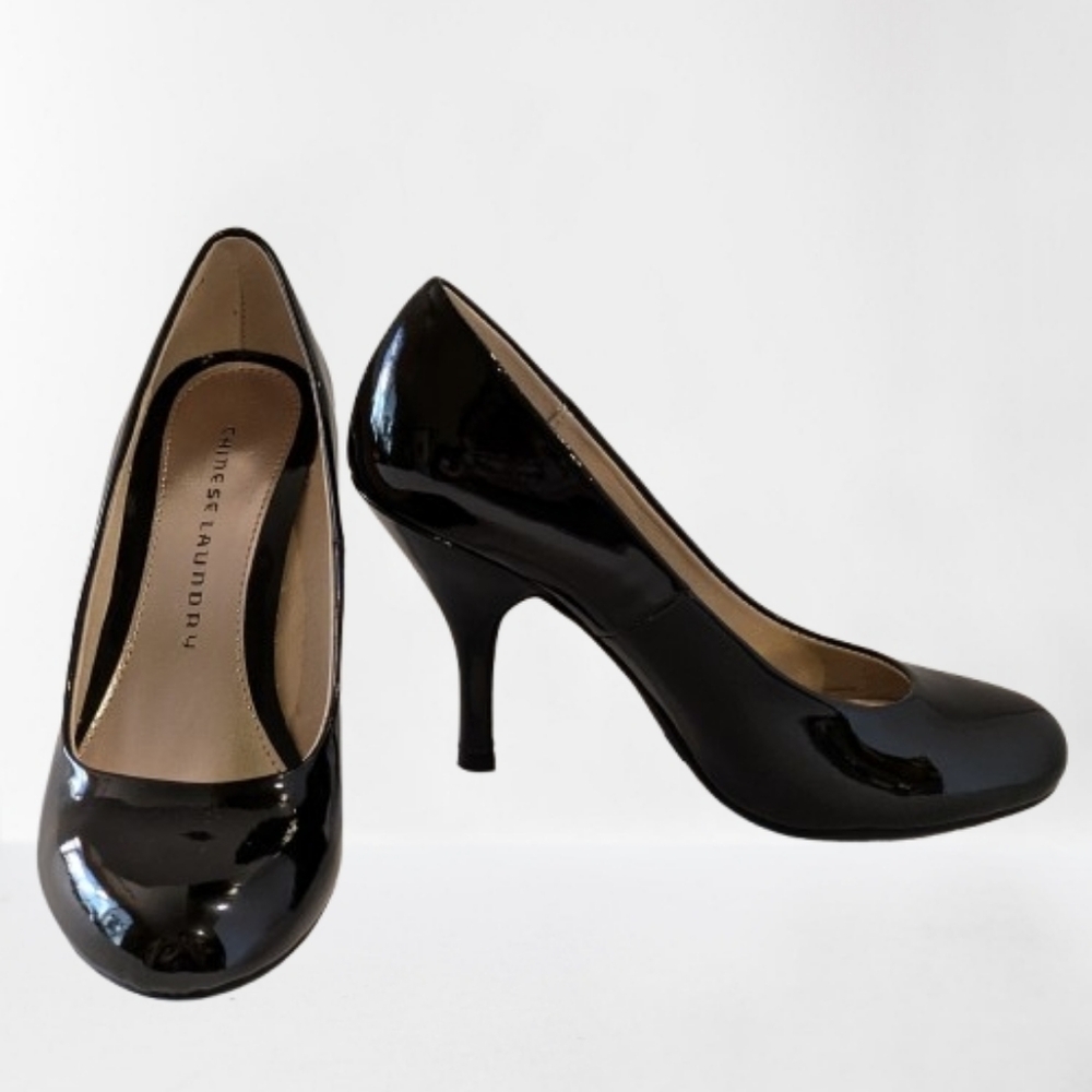 Chinese Laundry New Love Classic Glossy Black Patent Finished Pump Heels 7.5